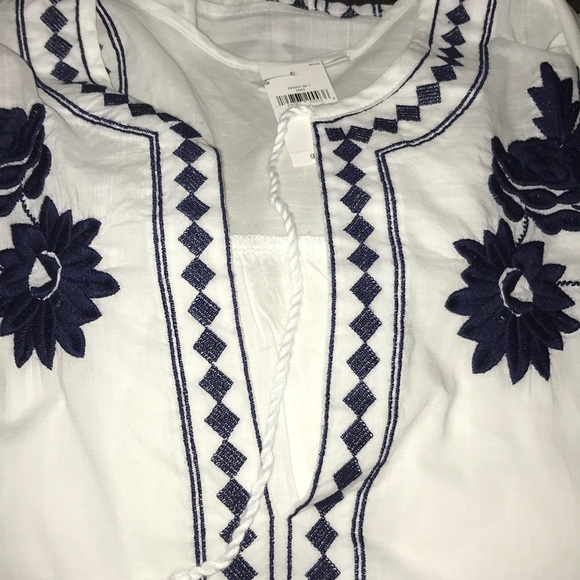 ๐HP๐NWT Gap Embroidered Lightweight Peasant Top - Picture 7 of 7